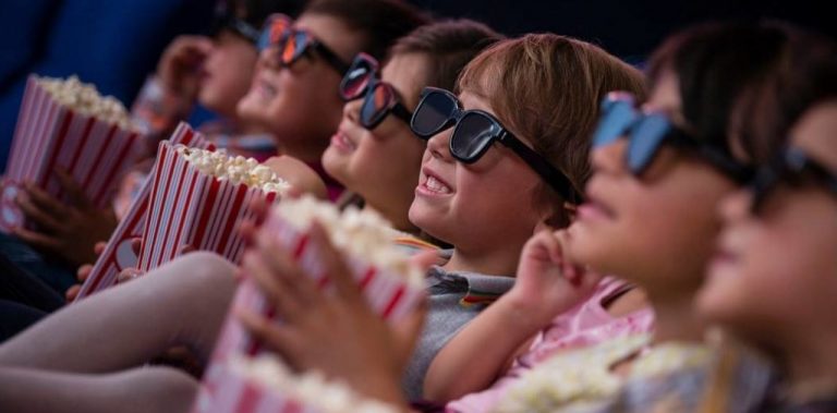 A Che Età Si Può Andare Al Cinema Da Soli